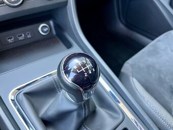 Seat Ateca 1.4TSI 110kW Style 35 000km VYHŘ. OKNO El. kufr - 16