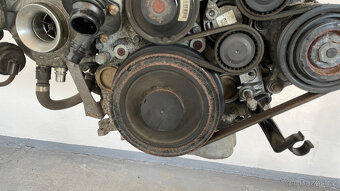 Predám kompletný motor s označeným N47D20D 160kw - 16