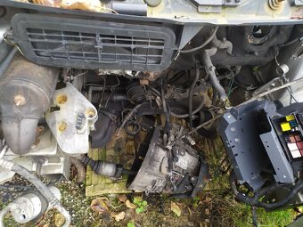 Renault Trafic Vivaro Primastar 1.9 dci 74kw díly - 16