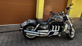 Triumph Rocket III Classic - 16