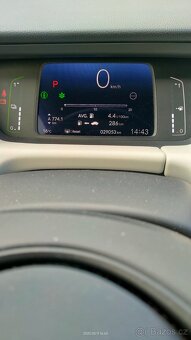Zánovní Honda Jazz Hybrid, ČR, záruka - 16