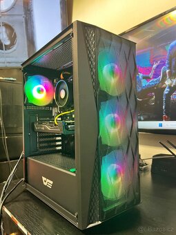 Herní pc Ryzen 5, 16GB DDR4, m.2 SSD+ HDD, RX 470 4GB Win 11 - 16