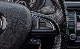 Škoda Octavia Combi 2.0 TDI RS - 16