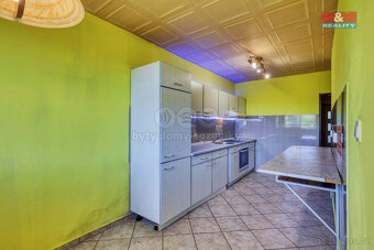 Prodej bytu 4+1, 85 m², Hostomice, ul. Dobříšská - 16