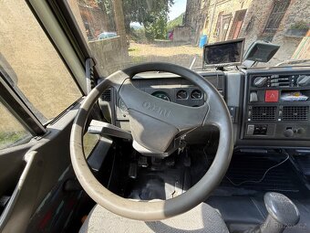 Kamion přepravník na koně - 16