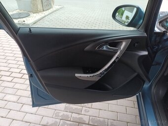 Opel Astra 1,7 CDTI,96KW,ČR,1MAJ,KOLA - 16
