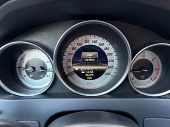 Mercedes-Benz Třídy C,  200 CDI 7-GTRONIC AVANTGARDE - 16