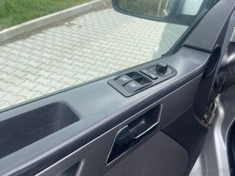 Volkswagen Multivan 2.5TDi 7 míst - na splátky - 16