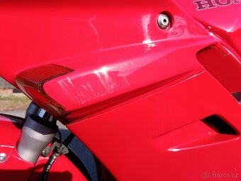 Honda VFR 750 - 16
