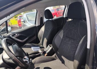 Peugeot 2008 1.2i Klima, Tempomat benzín manuál 60 kw - 16