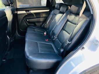 Hyundai Santa Fe 2.2CRDi 145KW 4x4 AUT VÝHŘEV KAMERA PREMIUM - 16