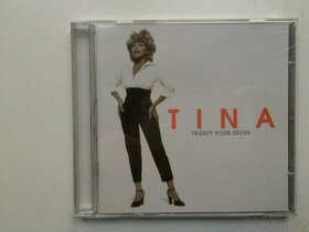 18 CD jako West Side Story, Tina Turner, W.Houston atd. - 16