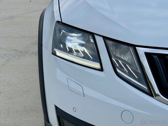 Škoda Octavia Scout 2.0 TDI 110 KW 4x4 Alcantara BEZ ADBLUE - 16