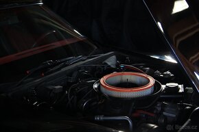 Chevrolet Corvette C3 1980 5.7L V8 - veteránské značky - 16
