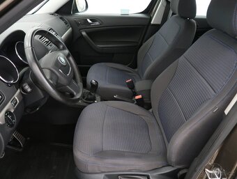 Škoda Yeti 2.0 TDI, 2012, 130 031 km - 16