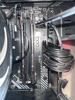 Herní PC – Ryzen 7 5700X / RX 580 / 16GB / SSD + HDD - 16