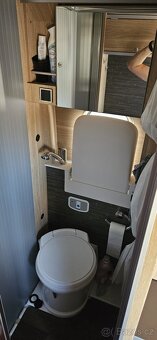 Hymer Yellowstone 630 se zvedací střechou - 16