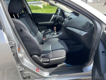 Mazda 3 1,6 77kW, ZACHOVALÉ, SERVISKA - 16