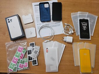 iPhone 13 Pro Max 256Gb Silver s bohatým příslušenstvím TOP - 16