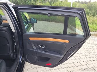 Renault Laguna III 2.0dCi 127kW Initiale - tažné - 1.Majitel - 16