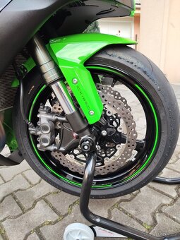 Kawasaki zx10r 2013 - 16