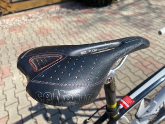 Karbonové Specialized Roubaix - 16