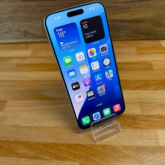 iPhone 15 Pro Max 256GB, bílý Titan (12 měsíců záruka) - 16