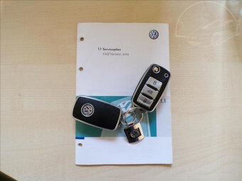 Volkswagen Golf 1,6 TDI KŮŽE,ZIMNÍ KOLA - 16