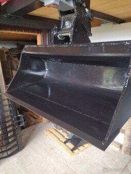 příslušenství k bagrům,trny,prosívací lžíce,hrábě - 16