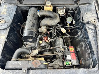 Peugeot 404 1.6 - 16