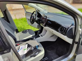 VW e-UP 2015 navigace odp. DPH - 16