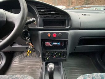 Citroen Berlingo 2.0 HDI 66 kW tažné 194tkm nové ČR serviska - 16