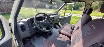 Ford Tranzit se spací úpravou - 16