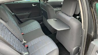 Renault Mégane, 1.5 DCI 78 KW // PANORAMA // RV 3/2008 - 16