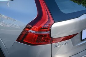 Volvo XC60 D4 Momentum Aut 1 MAJiTEL NAVI KŮŽE KAMERA - 16