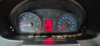 Crafter 2.5 TDi 100KW L2H2 9 míst klima 310 000km - 16