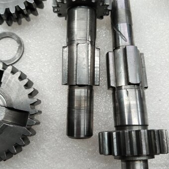 MANET 90 PŘEVODOVKA ORIGINÁL - 16