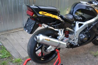Honda CBR 900RR Fireblade SC33 - 16
