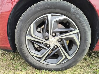 Hyundai i30 combi, r.v. 2023, 1.majitel, garážované - 16