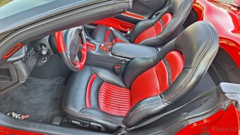 Prodám 2003 Chevrolet Corvette Convertible - 16