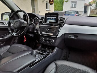 MERCEDES GLE 250D 4X4 NOVÉ V ČR1.MAJITELPLNÝ SERVIS2017 - 16