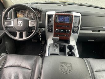 DODGE RAM 5,7 HEMI LPG LARAMIE,2011,ČERNÁ,TZ,DPH - 16