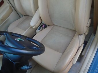 Škoda Octavia combi 1.9 Tdi 81kW LAURIN KLEMENT - TOP STAV - 16