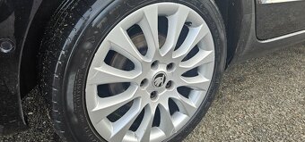 Škoda Superb II combi FL 2.0TDi 103kW DSG 2013 299tkm - 16