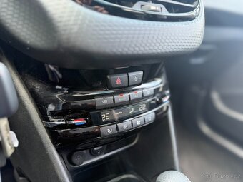 Peugeot 2008 ALLURE, 110 koní, Automat, Panorama - 16