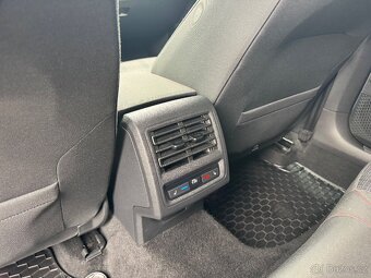 Volkswagen Golf GTI/2.0 TSI/DSG/180 kW/servis VW/r. 2021 - 16