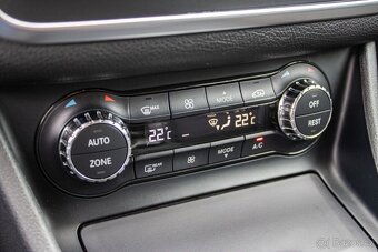 Mercedes-Benz GLA 200 d 4MATIC - AJ NA SPLÁTKY - 16