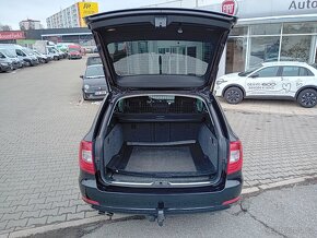 ŠKODA SUPERB KOMBI 2,0TDI DSG NAVI XEN TAŽNÉ /TOP STAV/ - 16