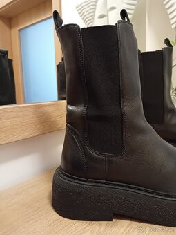 Badura dámské chelsea polokozačky vel. 39 kožené - 16