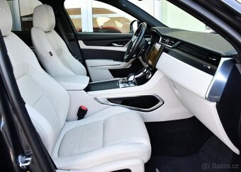 Jaguar F-Pace D200 AWD R-DYNAMIC ZÁRUKA PANO - 16